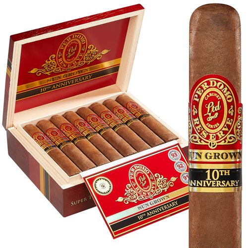 [00821] Perdomo 10TH ANN Sungrown Epicure